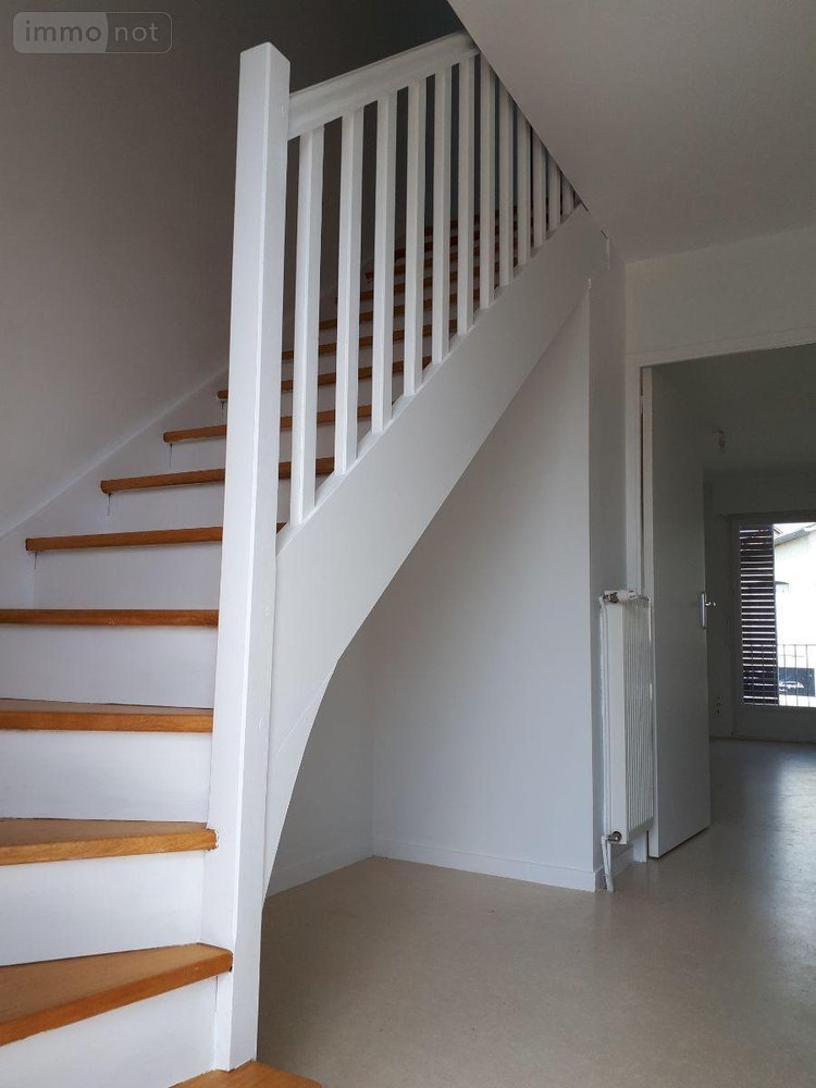 Location appartement Pleumeleuc 35137 Ille-et-Vilaine 58 m2 3 pièces 608 euros