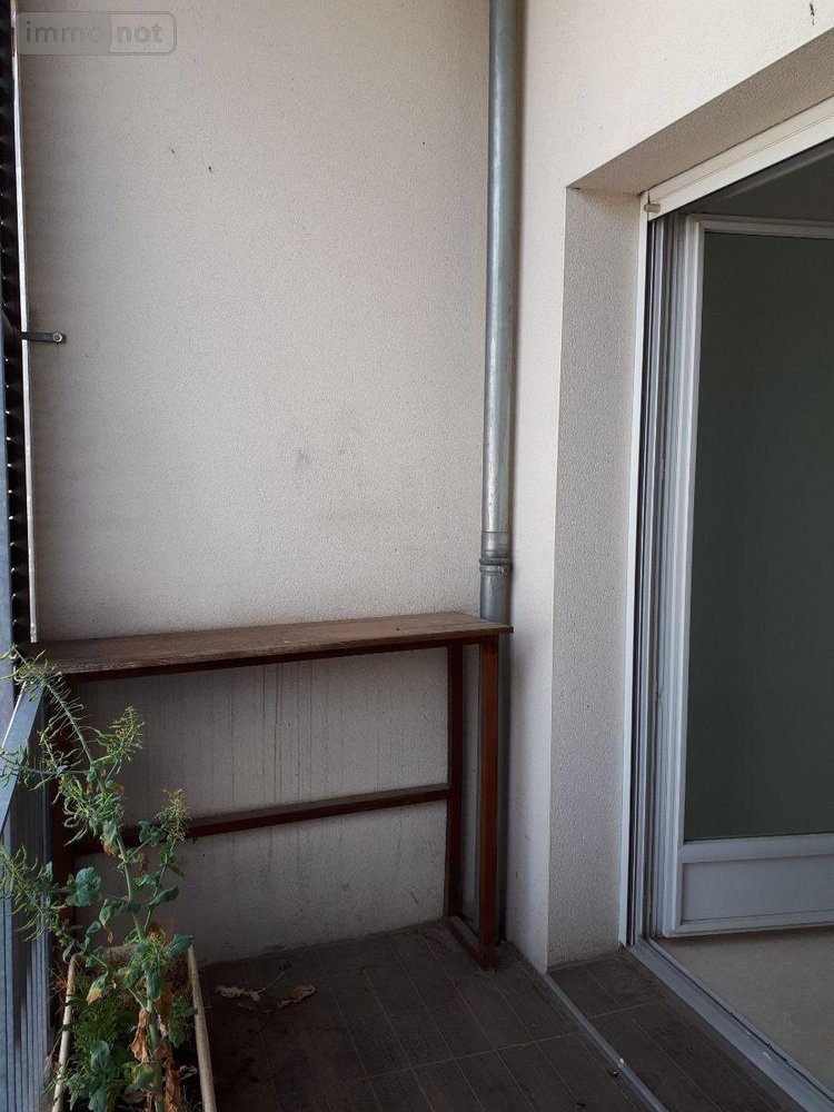 Location appartement Pleumeleuc 35137 Ille-et-Vilaine 58 m2 3 pièces 608 euros