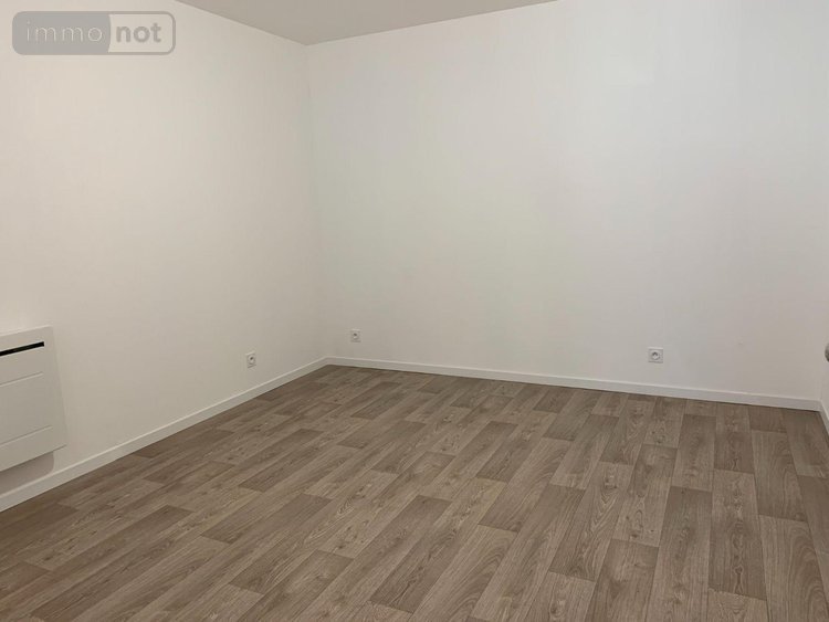 Location appartement Bailleul 59270 Nord 87 m2 3 pièces 750 euros