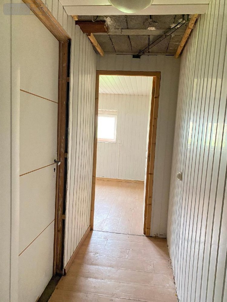 Maison a vendre Molinet 03510 Allier 135 m2  73960 euros