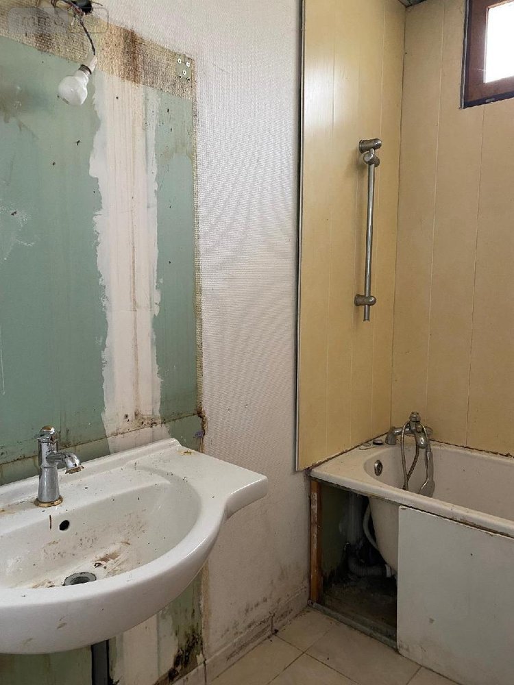 Maison a vendre Molinet 03510 Allier 135 m2  94920 euros