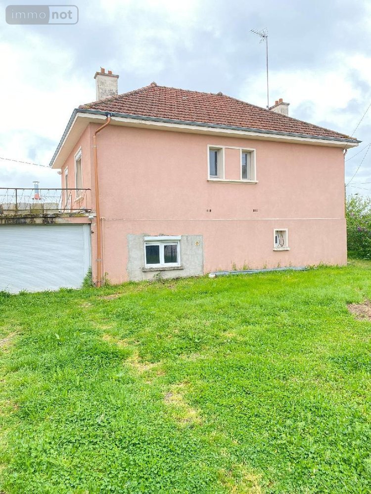Maison a vendre Molinet 03510 Allier 135 m2  94920 euros