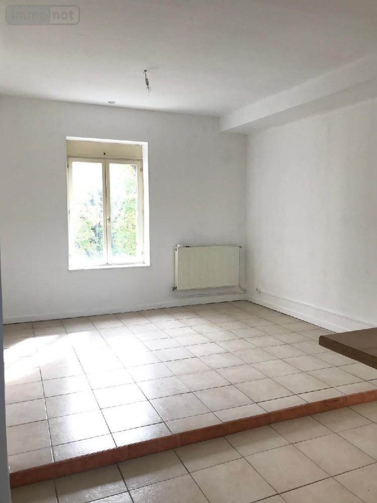 Immeuble a vendre Génelard 71420 Saône-et-Loire 279 m2  155000 euros
