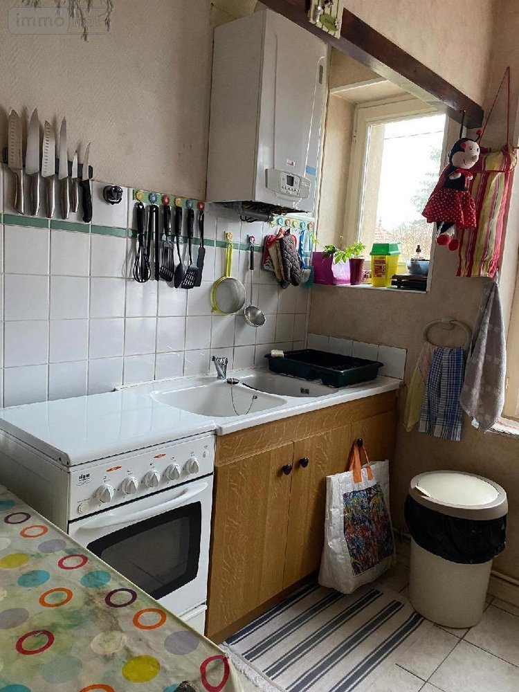 Immeuble a vendre Génelard 71420 Saône-et-Loire 279 m2  164926 euros