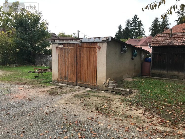 Immeuble a vendre Génelard 71420 Saône-et-Loire 279 m2  155000 euros