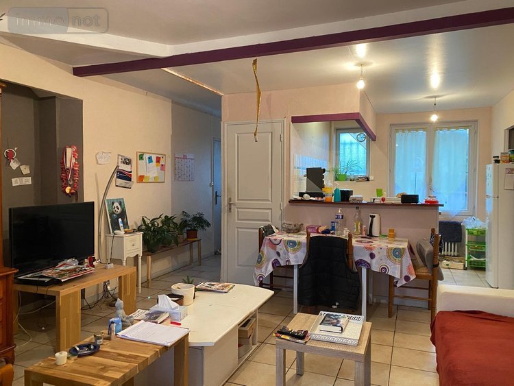 Immeuble a vendre Génelard 71420 Saône-et-Loire 279 m2  155000 euros