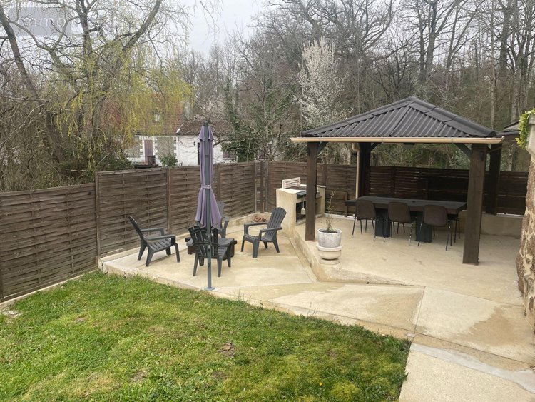 Maison a vendre Lacapelle-Marival 46120 Lot 146 m2 5 pièces 220400 euros