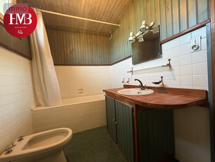 Maison a vendre Arpajon-sur-Cère 15130 Cantal 170 m2 9 pièces 168800 euros