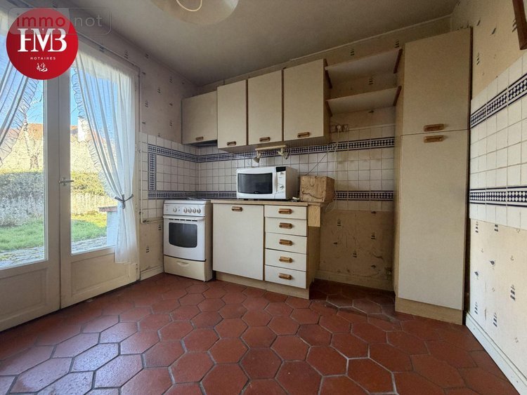 Maison a vendre Arpajon-sur-Cère 15130 Cantal 170 m2 9 pièces 168800 euros