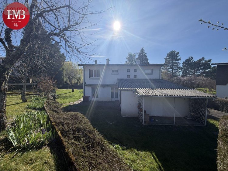 Maison a vendre Arpajon-sur-Cère 15130 Cantal 170 m2 9 pièces 168800 euros