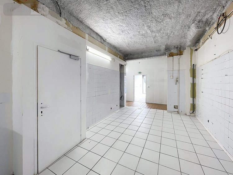 Fonds et murs commerciaux a vendre Bordeaux 33000 Gironde 58 m2  198500 euros