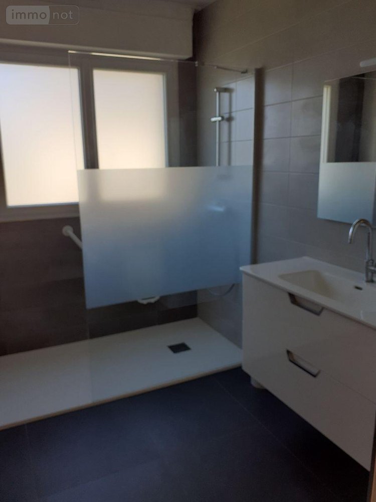 Location maison Vitré 35500 Ille-et-Vilaine 141 m2 7 pièces 990 euros