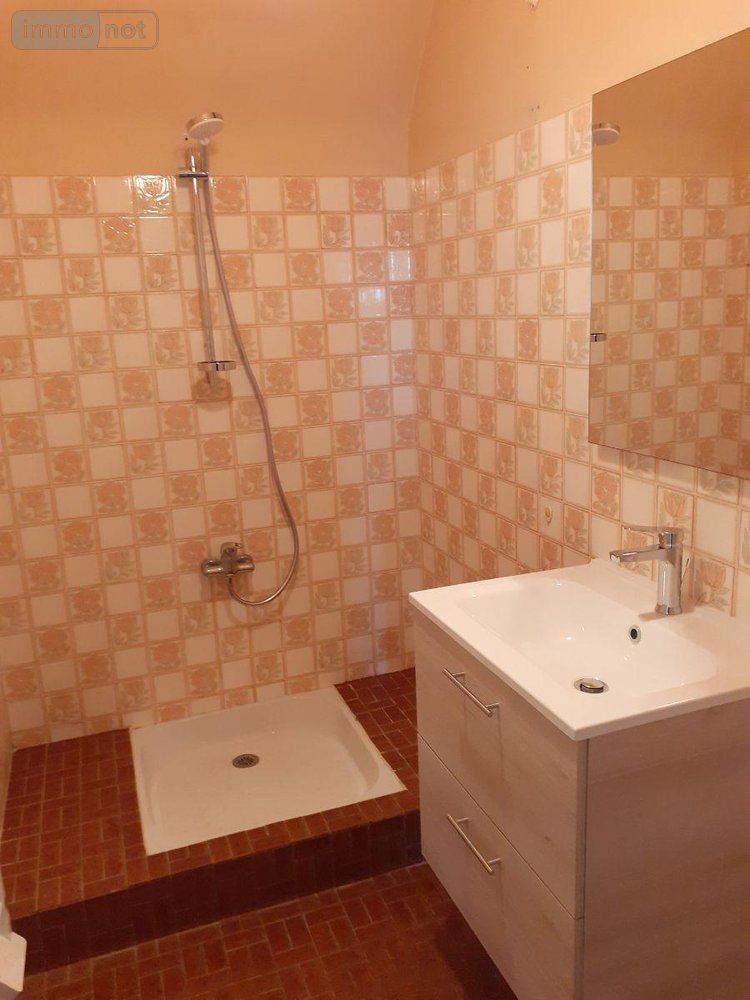 Location maison Vitré 35500 Ille-et-Vilaine 141 m2 7 pièces 990 euros