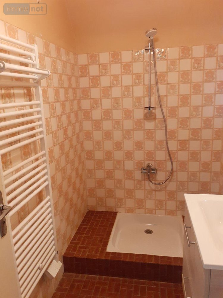 Location maison Vitré 35500 Ille-et-Vilaine 141 m2 7 pièces 990 euros