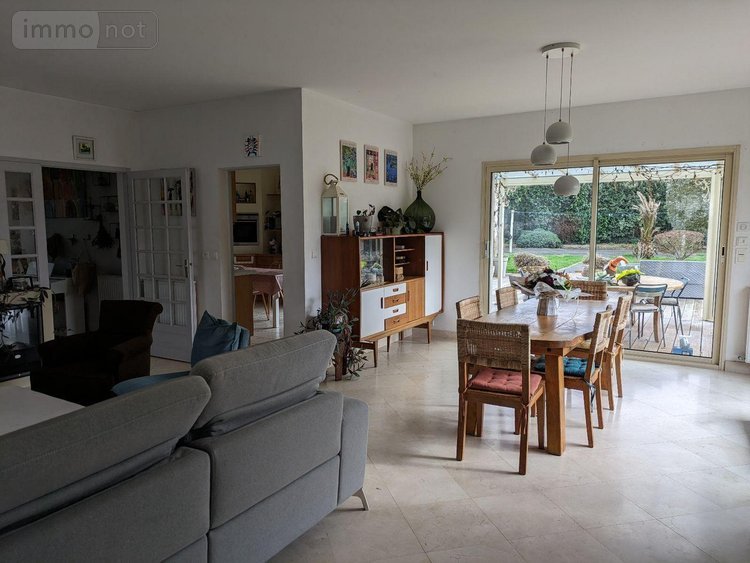 Maison a vendre Chavagnes-en-Paillers 85250 Vendée 207 m2 7 pièces 275000 euros