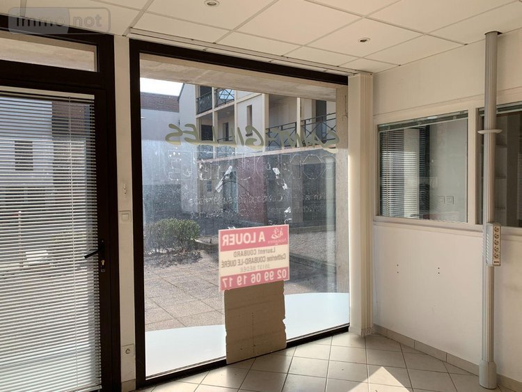 Location fonds et murs commerciaux Saint-Gilles 35590 Ille-et-Vilaine 47 m2  735 euros