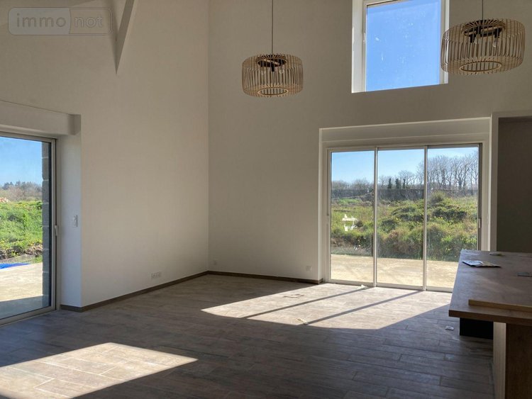 Location maison Saint-Hilaire-des-Landes 35140 Ille-et-Vilaine 168 m2 5 pièces 1200 euros