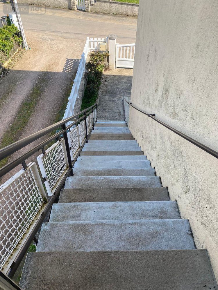 Appartement a vendre Paray-le-Monial 71600 Saône-et-Loire 68 m2 3 pièces 80000 euros