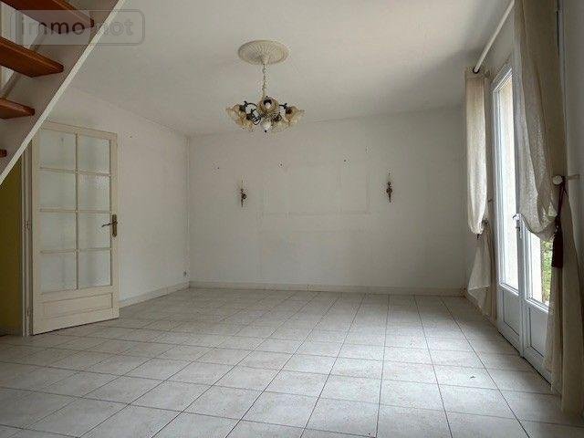 Maison a vendre Baugé-en-Anjou 49150 Maine-et-Loire 80 m2 6 pièces 141075 euros