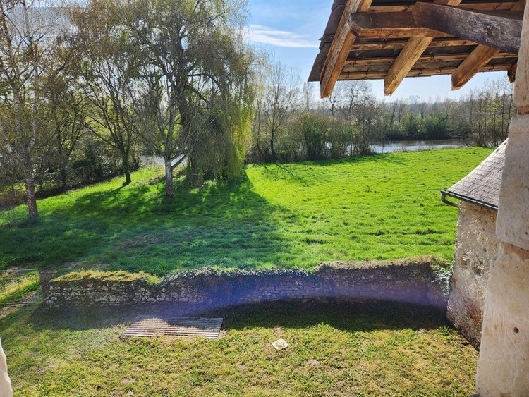 propriete a vendre Clermont-Créans 72200 Sarthe 110 m2 5 pièces 159000 euros