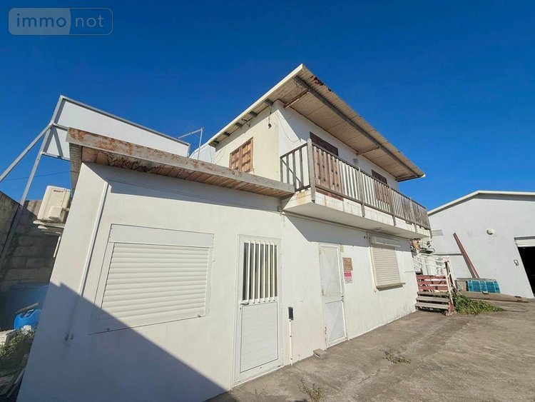 Fonds et murs commerciaux a vendre Saint-Louis 97450 Réunion 396 m2  706335 euros