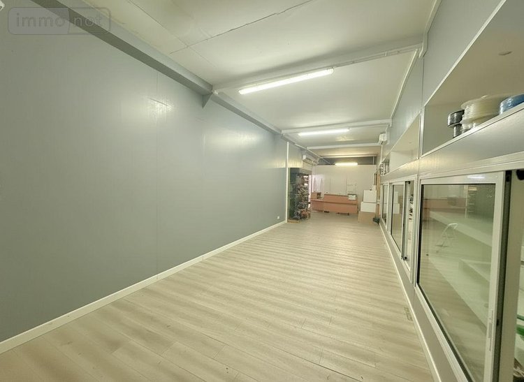 Fonds et murs commerciaux a vendre Saint-Louis 97450 Réunion 396 m2  706335 euros