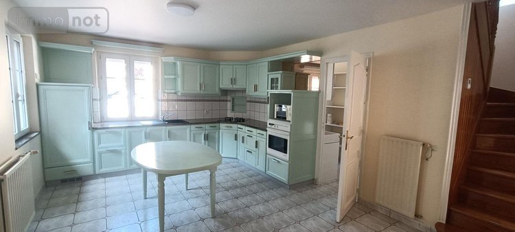 Location maison Guichen 35580 Ille-et-Vilaine 120 m2 6 pièces 950 euros