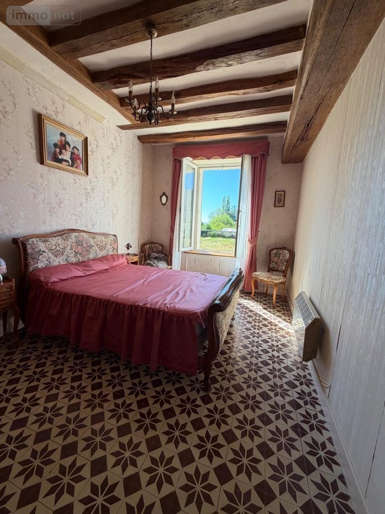 Maison a vendre Bourgueil 37140 Indre-et-Loire 208 m2 8 pièces 258800 euros
