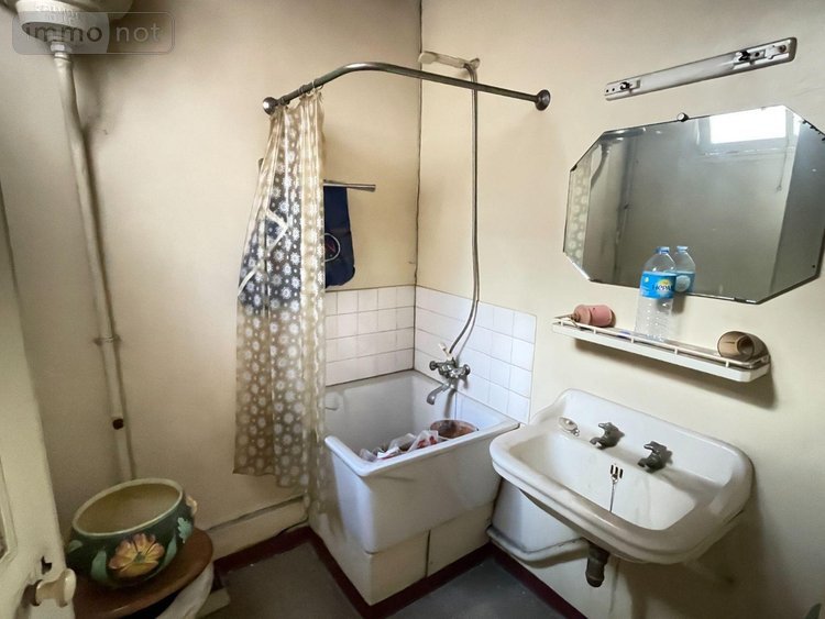 Immeuble a vendre Manosque 04100 Alpes-de-Haute-Provence 398 m2  522600 euros