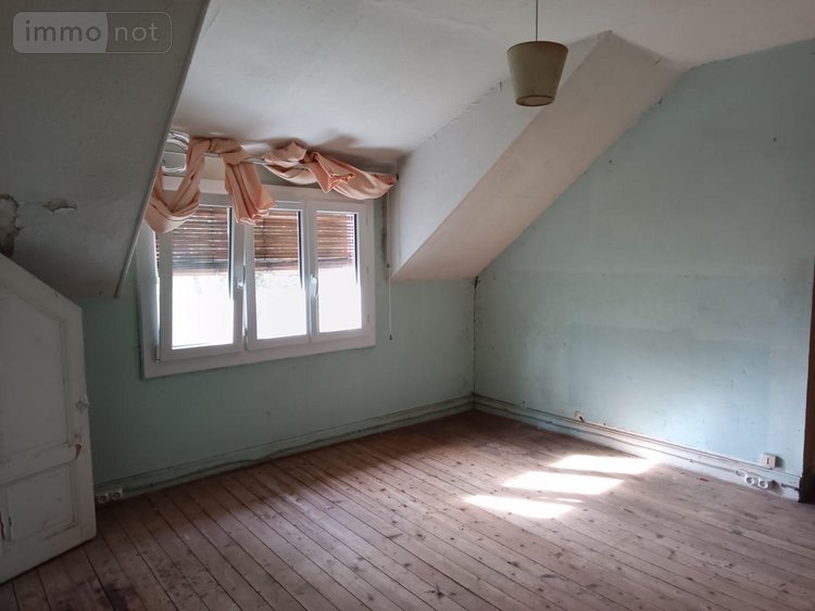 Maison a vendre Saint-Amand-Montrond 18200 Cher 132 m2 7 pièces 94340 euros