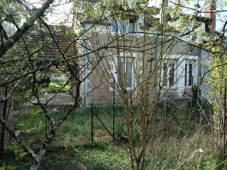 Maison a vendre Saint-Amand-Montrond 18200 Cher 132 m2 7 pièces 94340 euros