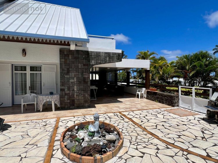 Maison a vendre Saint-Pierre 97410 Réunion 215 m2 7 pièces 765000 euros