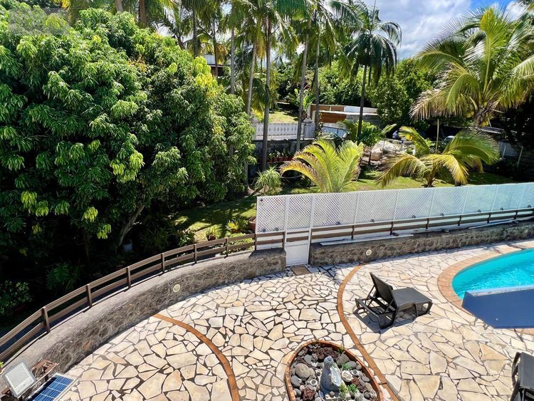 Maison a vendre Saint-Pierre 97410 Réunion 215 m2 7 pièces 765000 euros