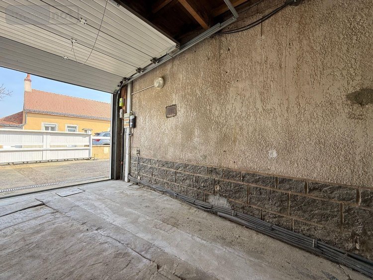 Maison a vendre Neuville-sur-Sarthe 72190 Sarthe 82 m2  152860 euros