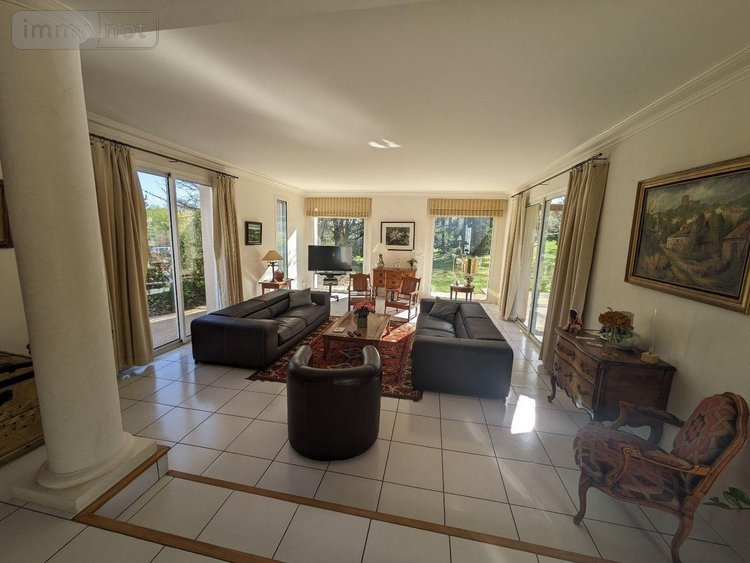 Maison a vendre Les Herbiers 85500 Vendée 254 m2 9 pièces 587000 euros