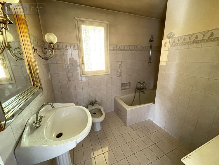 Appartement a vendre Manosque 04100 Alpes-de-Haute-Provence 93 m2 4 pièces 179400 euros