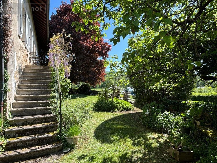 propriete a vendre Val-Sonnette 39190 Jura 259 m2 7 pièces 350000 euros