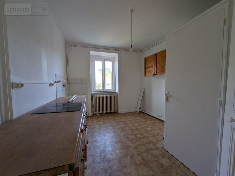 Immeuble a vendre Quimperlé 29300 Finistère 197 m2  311700 euros