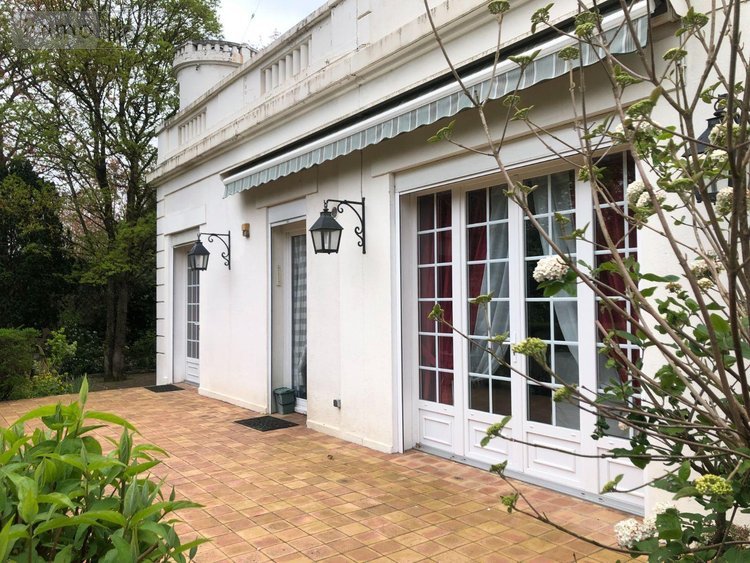 Maison a vendre Issoudun 36100 Indre 238 m2 10 pièces 471600 euros