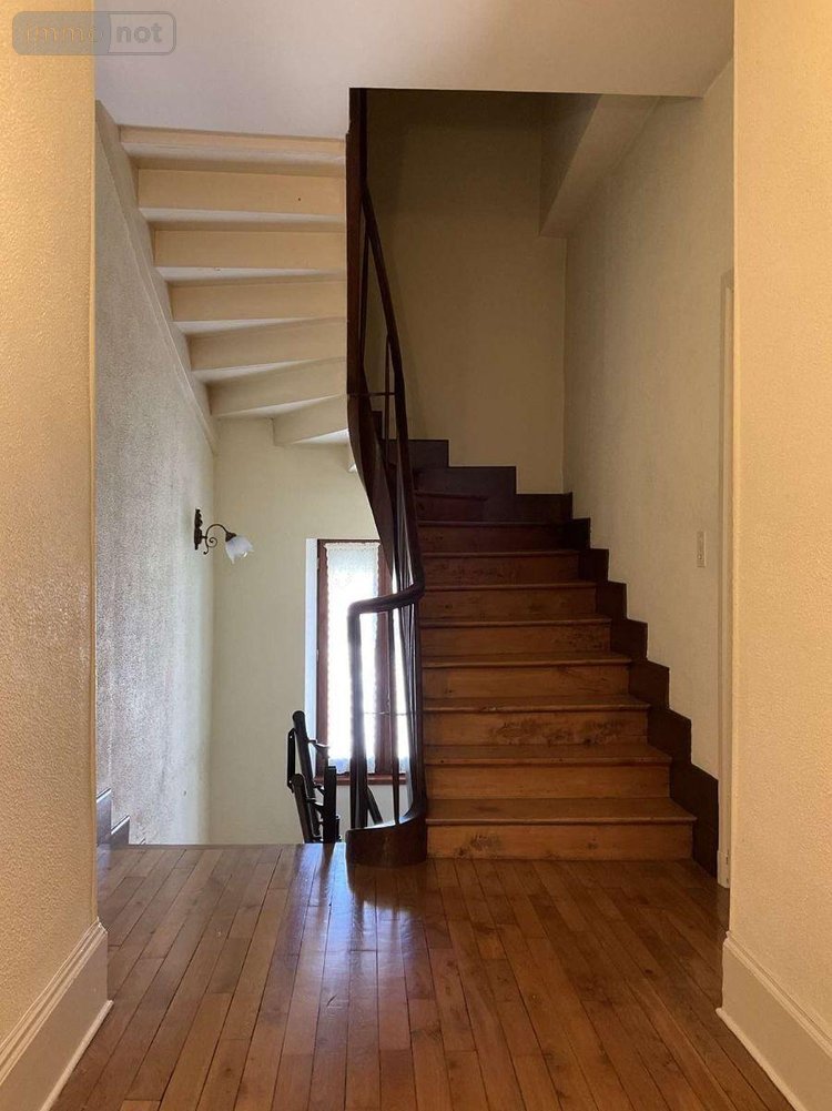 Maison a vendre Gourdon 46300 Lot 170 m2 7 pièces 199000 euros