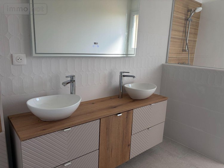 Location maison Châtillon-en-Dunois 28290 Eure-et-Loir 153 m2 8 pièces 1165 euros