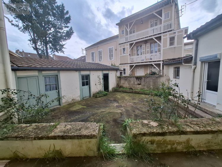 Immeuble a vendre Périgueux 24000 Dordogne 262 m2  260225 euros