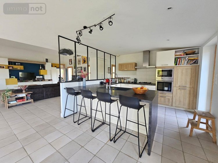 Maison a vendre Les Herbiers 85500 Vendée 175 m2 6 pièces 500000 euros