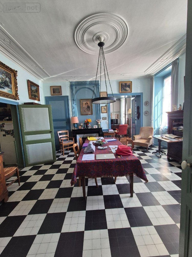 propriete a vendre Aigurande 36140 Indre 338 m2 12 pièces 338000 euros