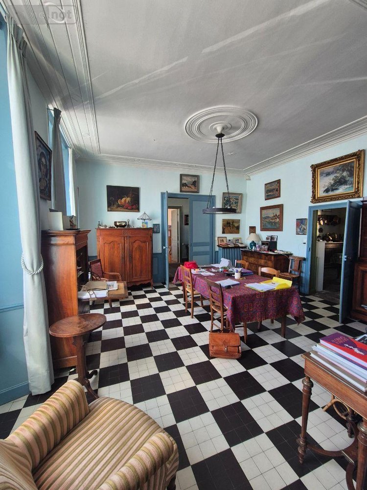 propriete a vendre Aigurande 36140 Indre 338 m2 12 pièces 338000 euros