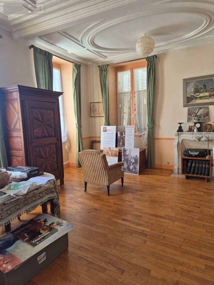 propriete a vendre Aigurande 36140 Indre 338 m2 12 pièces 338000 euros