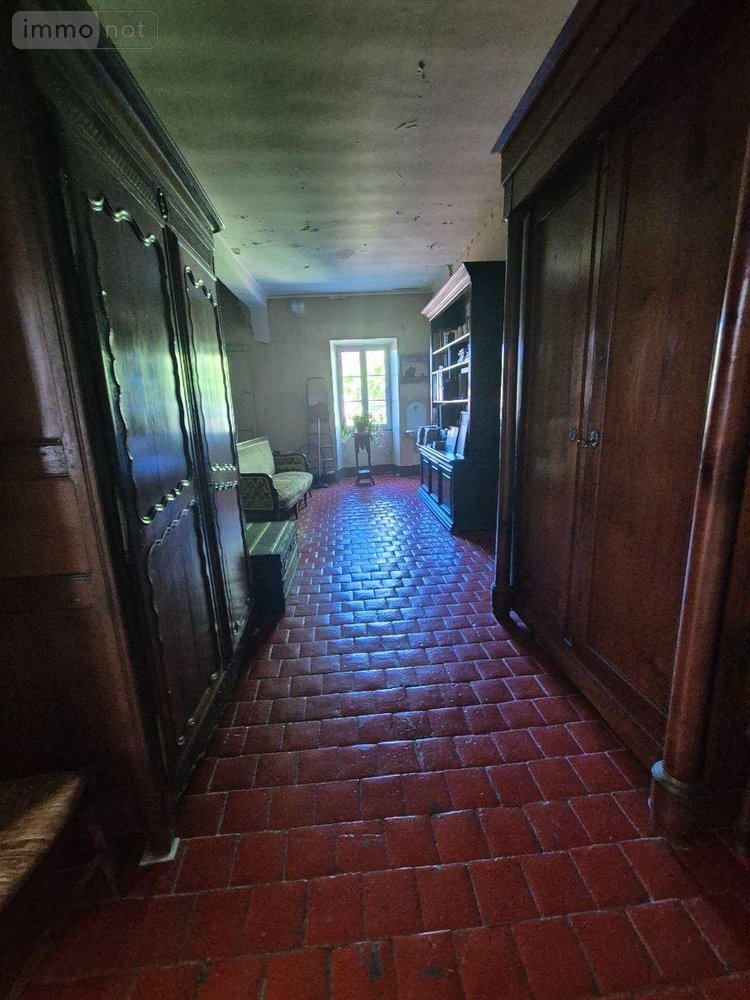 propriete a vendre Aigurande 36140 Indre 338 m2 12 pièces 338000 euros