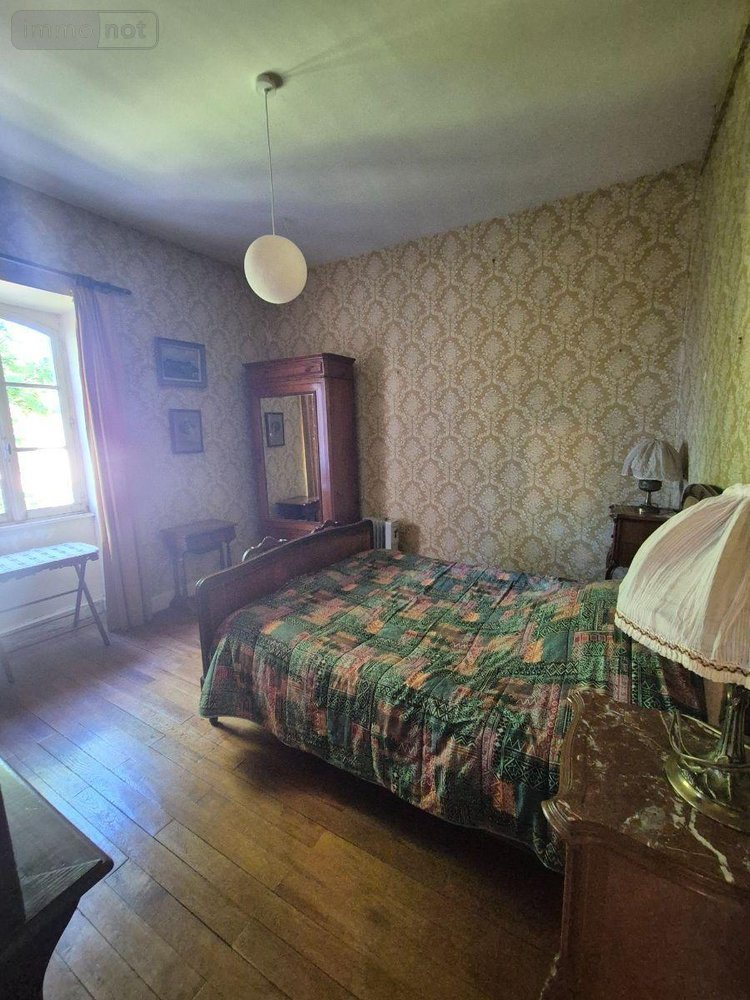 propriete a vendre Aigurande 36140 Indre 338 m2 12 pièces 338000 euros