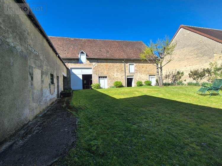 propriete a vendre Aigurande 36140 Indre 338 m2 12 pièces 338000 euros