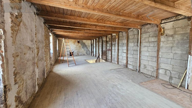 Immeuble a vendre Bannalec 29380 Finistère 650 m2  210000 euros